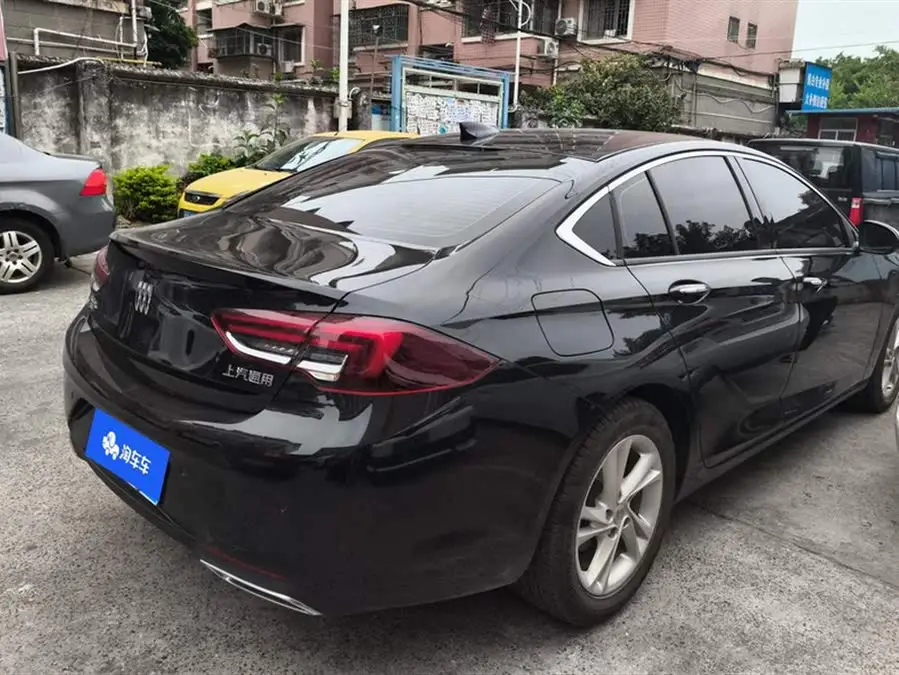 بيوك ريجال 2024 25T الإصدار الفاخر