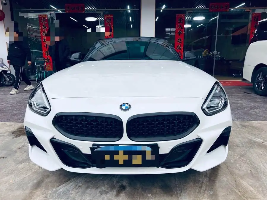 بي إم دبليو Z4 2019 sDrive 25i M حزمة الظل الرياضية