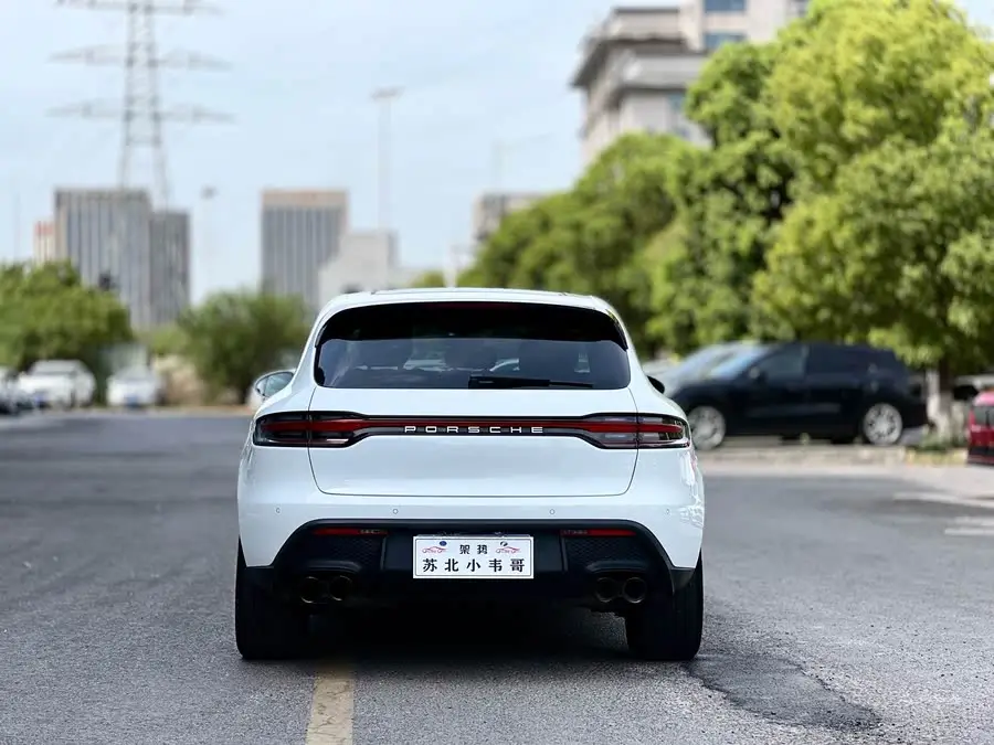 2023 Macan 2.0T