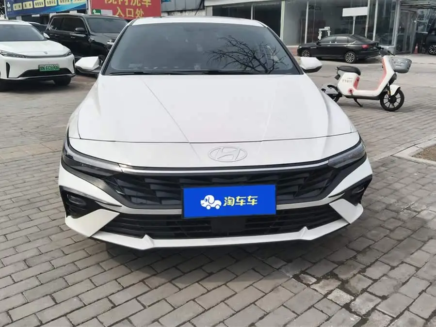 إيلانتر 2023 1.5L CVT GLX النخبة