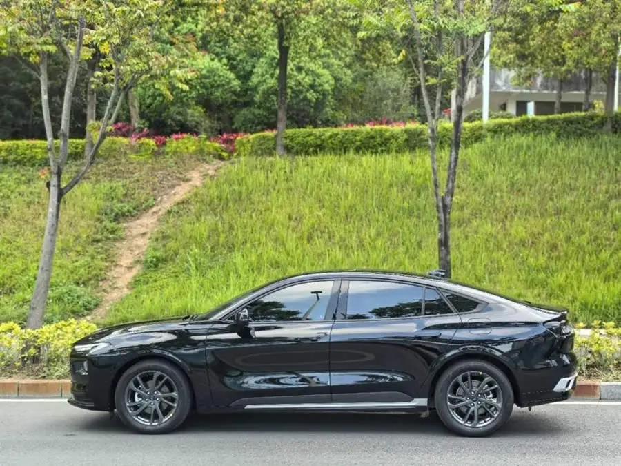 2025 Mondeo 2.0T EcoBoost Luxury