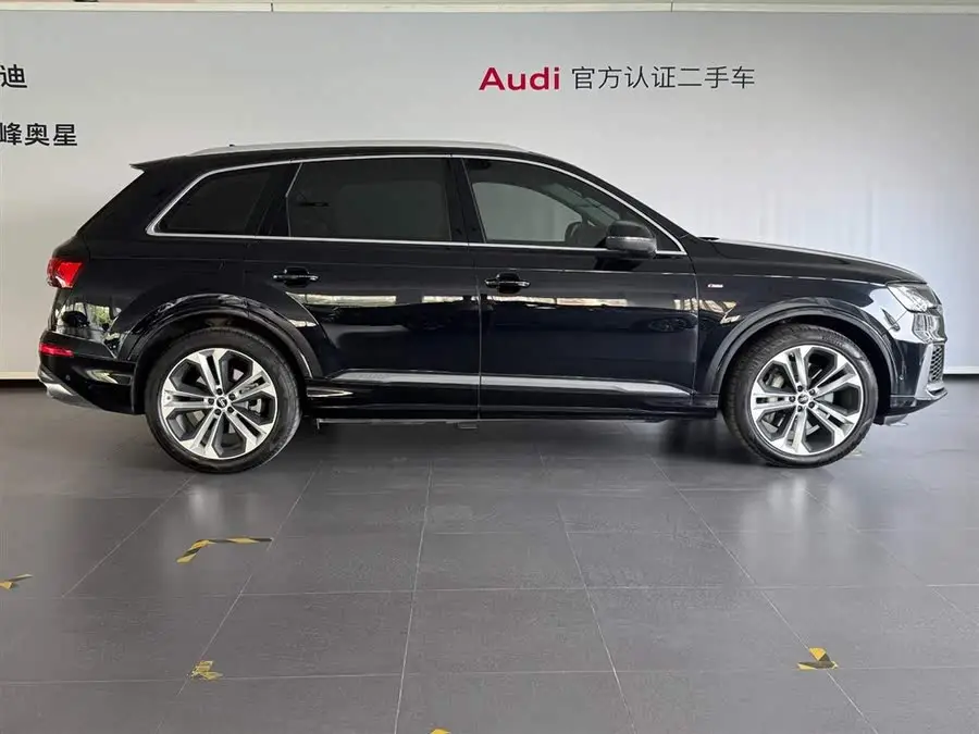 Audi Q7 2021 55 TFSI quattro S line Sport