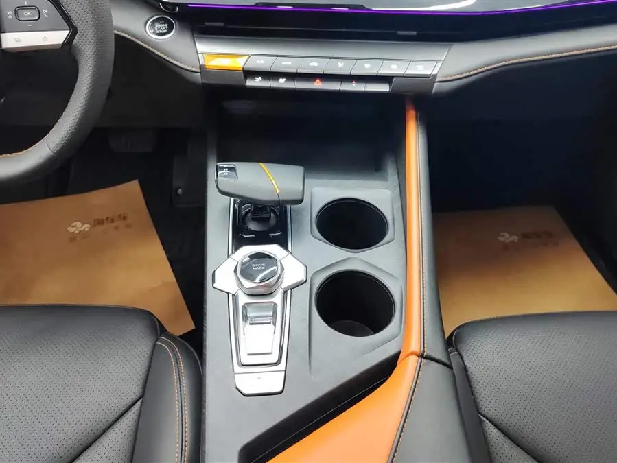 Changan UNI-V 2022 1.5T Premium