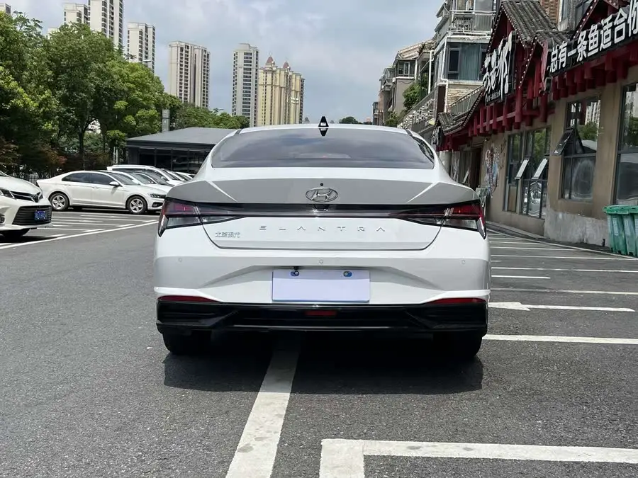 إيلانتر 2022 1.5 لتر CVT LUX المتميز