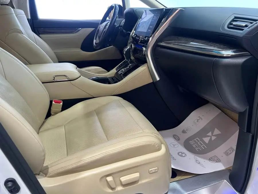 ألفارد 2021 هجين 2.5L إصدار بريميوم