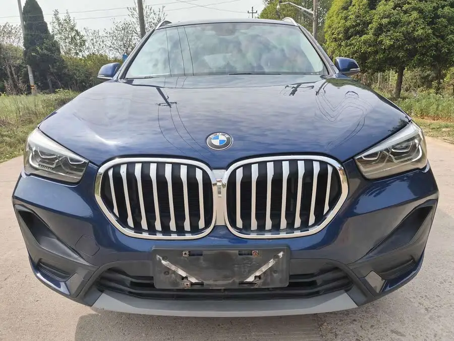 بي إم دبليو X1 2020 sDrive25Li النسخة الرائدة