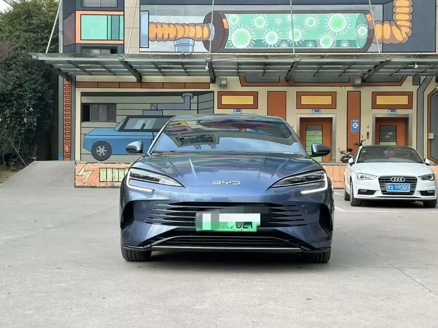 ختم 2023 DM-i 1.5L 121 كم الفاخرة