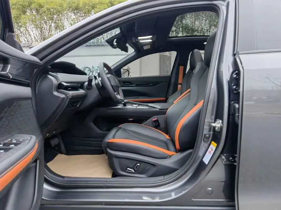 Changan UNI-V 2023 1.5T Premium