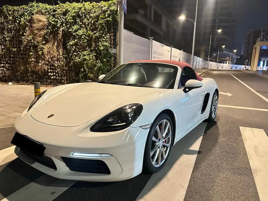 Porsche 718 2020 Model Boxster 2.0T