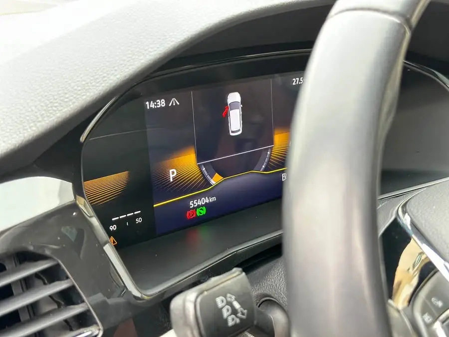 لافيدا 2022 280TSI DSG الفاخرة