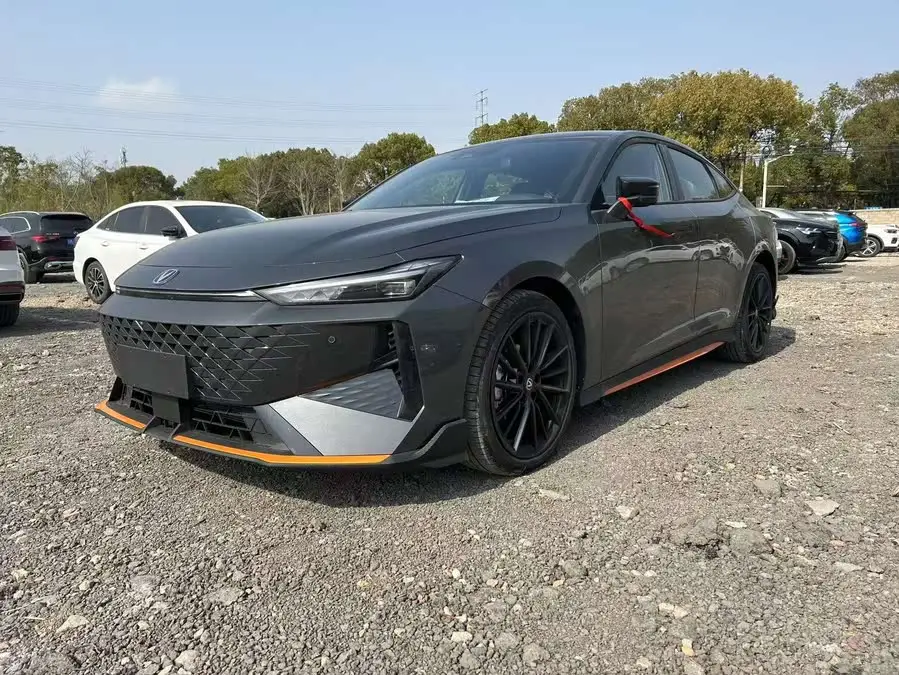 Changan UNI-V 2023 1.5T Premium