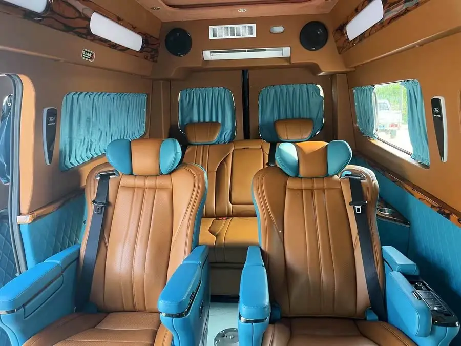 Ford Transit 2021 2.0T Diesel Manual High-end Commercial Van Medium Wheelbase Mid Roof 7-seater National VI