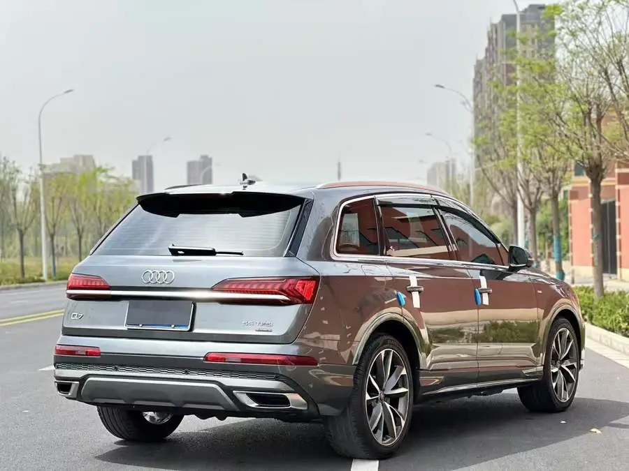 Audi Q7 2021 55 TFSI quattro S line Sport