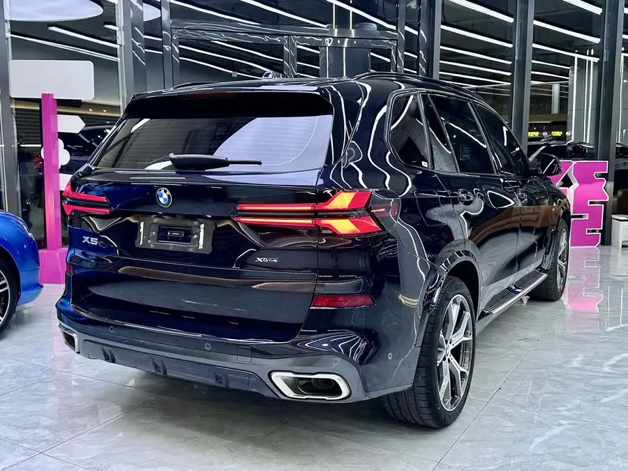 BMW X5 2023 xDrive 30Li Luxury M Sport Package