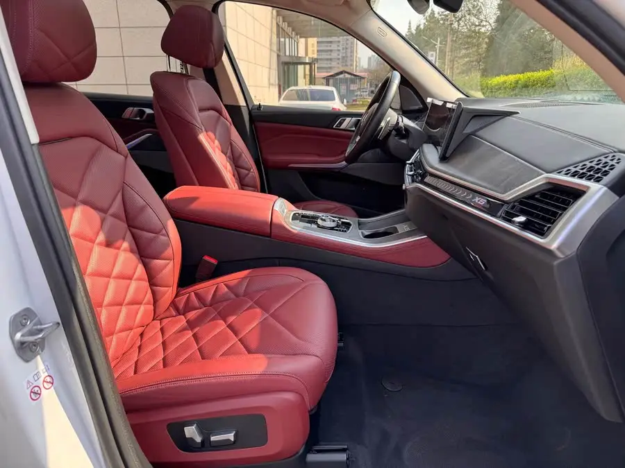 BMW X5 2023 xDrive 30Li Exclusive M Sport Night Package