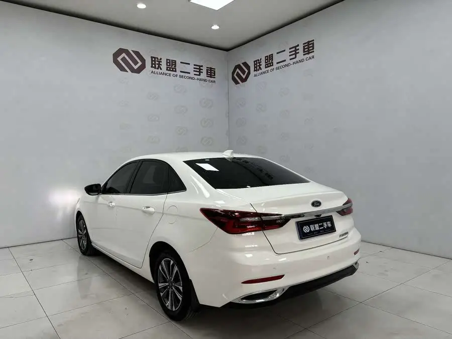 Ford Focus 2021 1.5L Automatic Diamond Edition