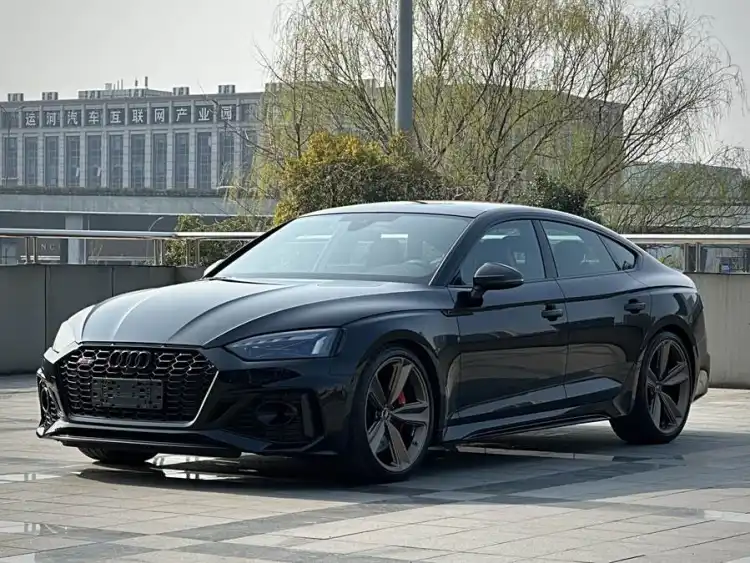 Audi RS 5 2023 Model RS 5 2.9T Sportback Dark Gold Edition