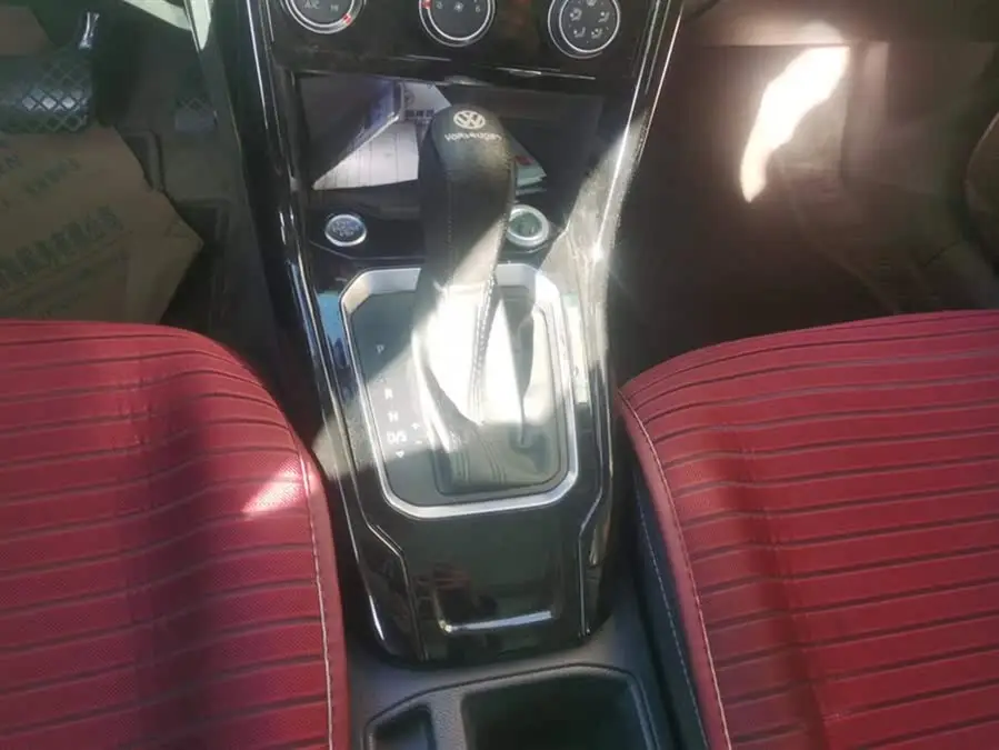 T-ROC 2020 طراز 280 TSI DSG دفع ثنائي نسخة الراحة