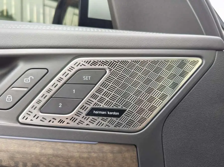 BMW X1 2023 xDrive25Li X Design Package