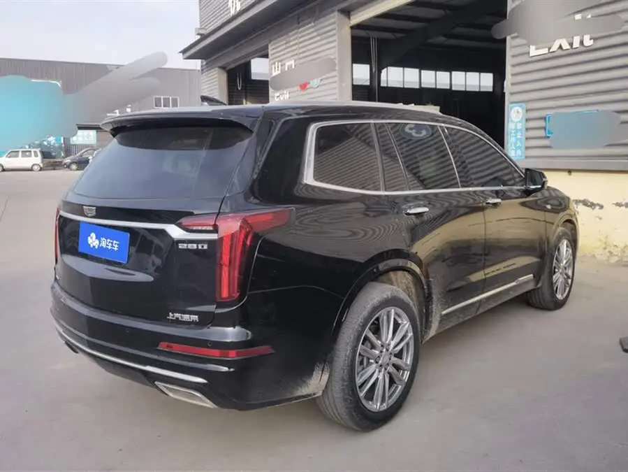 كاديلاك XT6 2021 2.0T فاخرة بستة مقاعد ودفع رباعي