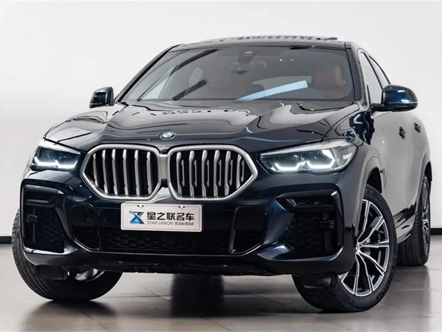 بي إم دبليو X6 2022 xDrive30i حزمة M الرياضية