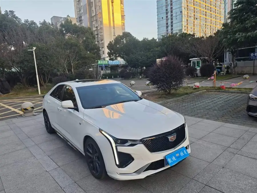 كاديلاك CT4 2020 28T النخبة