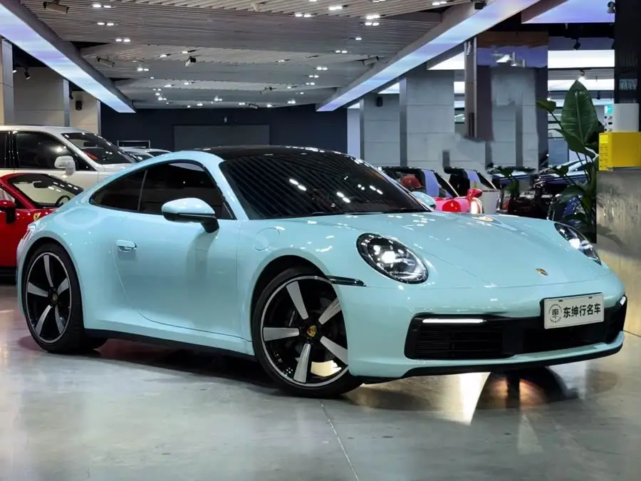 بورش 911 2023 كاريرا 3.0T