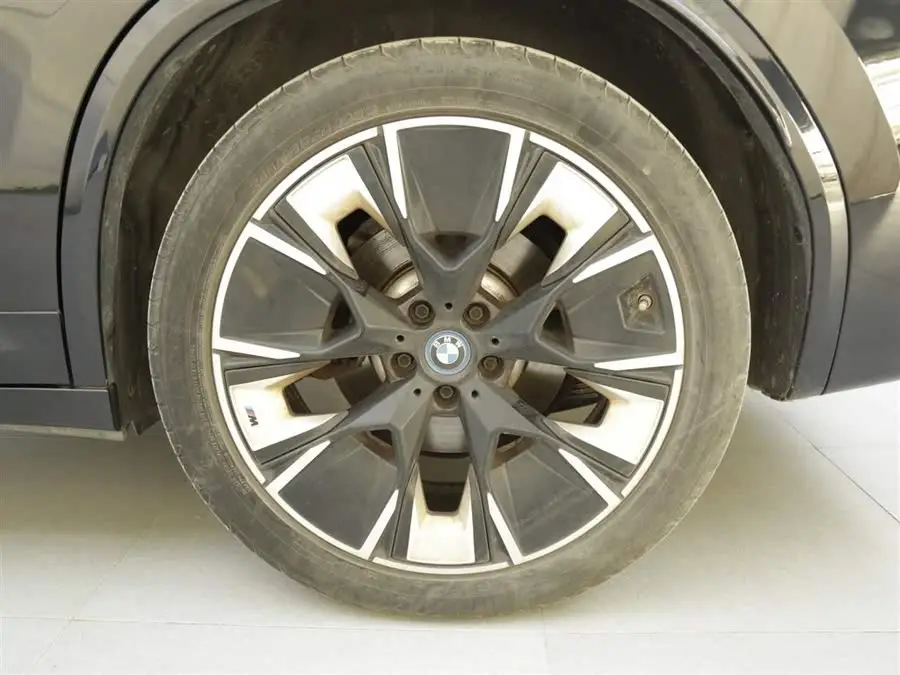 BMW iX3 2022 Leading Edition