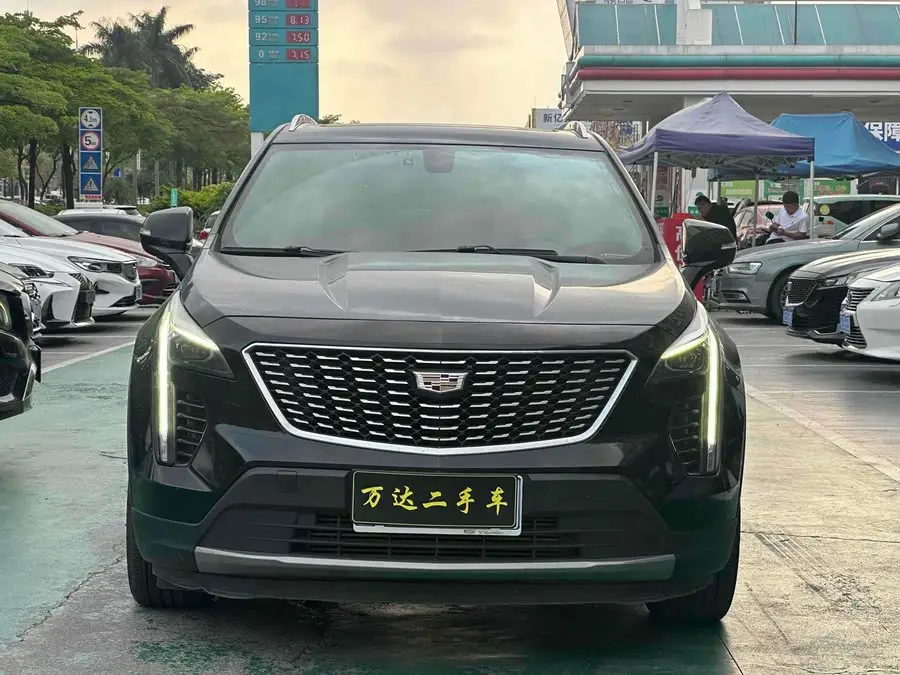 كاديلاك XT4 موديل 2020 28T دفع أمامي متميز