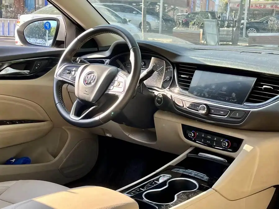 بيوك ريجال 2020 552T الفاخرة