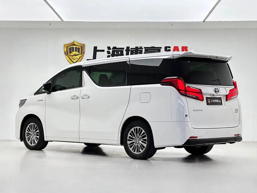 ألفارد 2020 هجين 2.5 لتر إصدار بريميوم