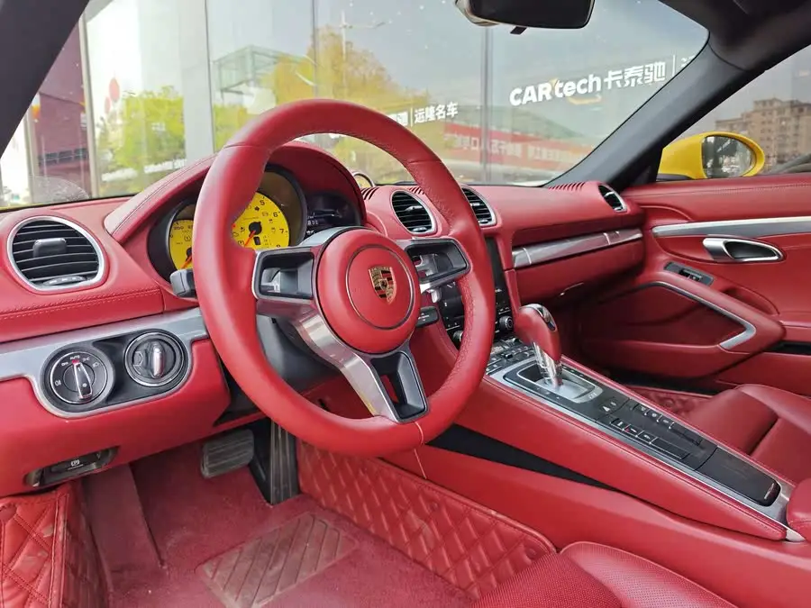 Porsche 718 2020 Cayman 2.0T