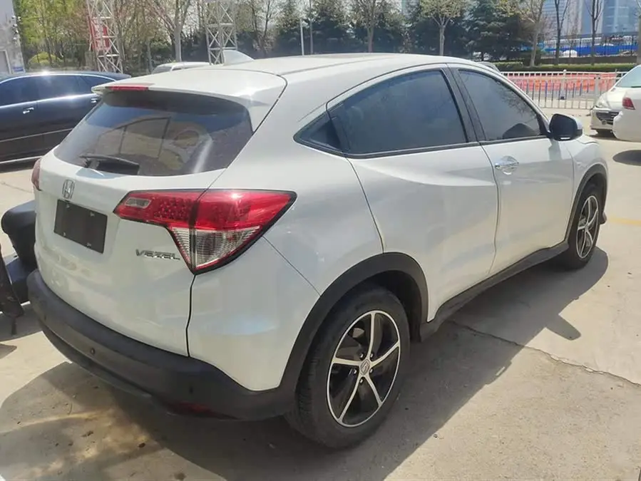 2020 هوندا HR-V 1.5 لتر CVT النسخة الرائدة