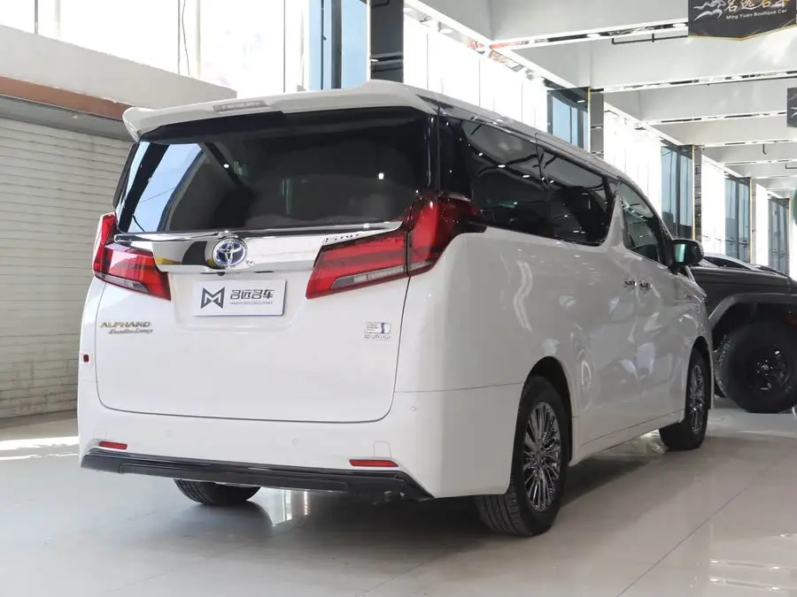 ألفارد 2021 بمحرك مزدوج 2.5 لتر الإصدار المتميز