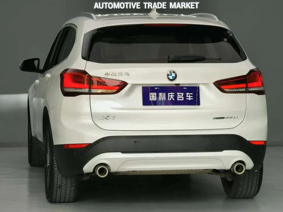 بي إم دبليو X1 2021 sDrive25Li إصدار رائد