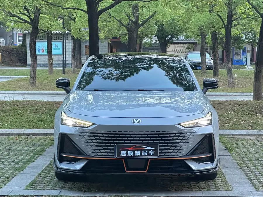Changan UNI-V 2023 1.5T Sport Edition