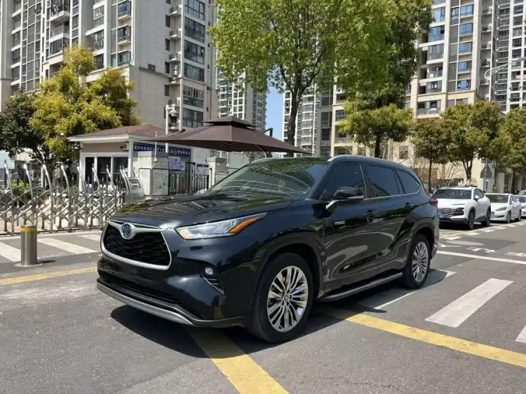Highlander 2022 Model Hybrid 2.5L AWD Luxury Version 7-Seater