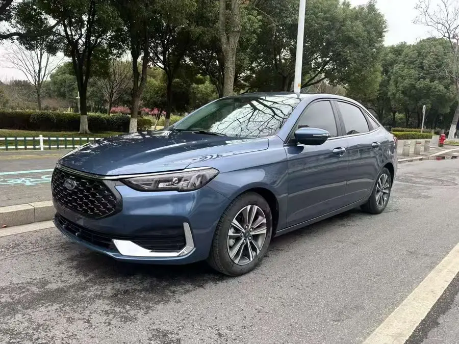 Ford Focus 2021 1.5L Automatic Diamond Edition