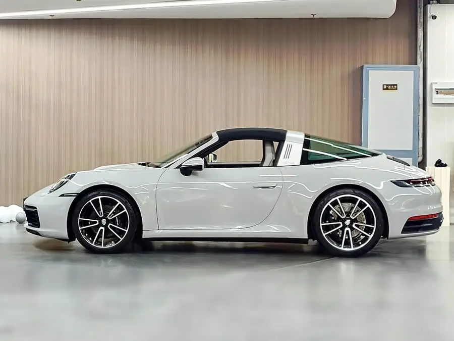 Porsche 911 2022 Targa 4 3.0T