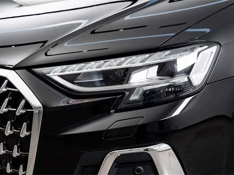 أودي A8 2025 A8L 45 TFSI كواترو فاخرة