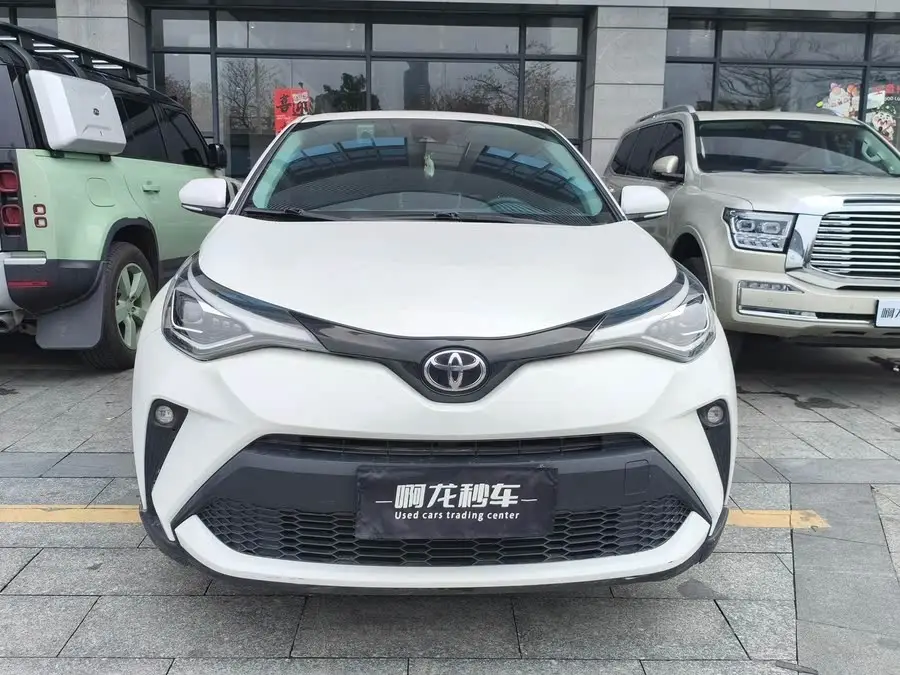تويوتا C-HR 2021 2.0L الفاخرة