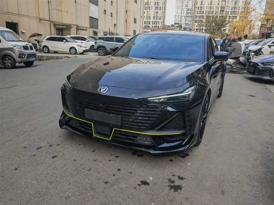 Changan UNI-V 2022 1.5T Premium