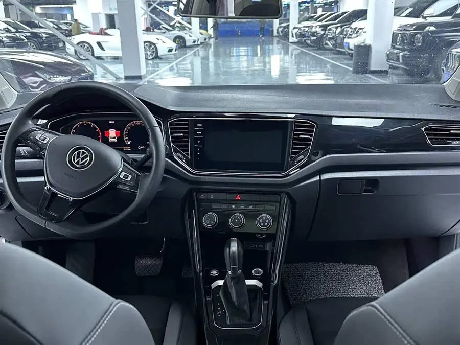 T-ROC 2021 Facelift 280 TSI DSG Two-Wheel Drive Comfort Smart Connectivity Edition