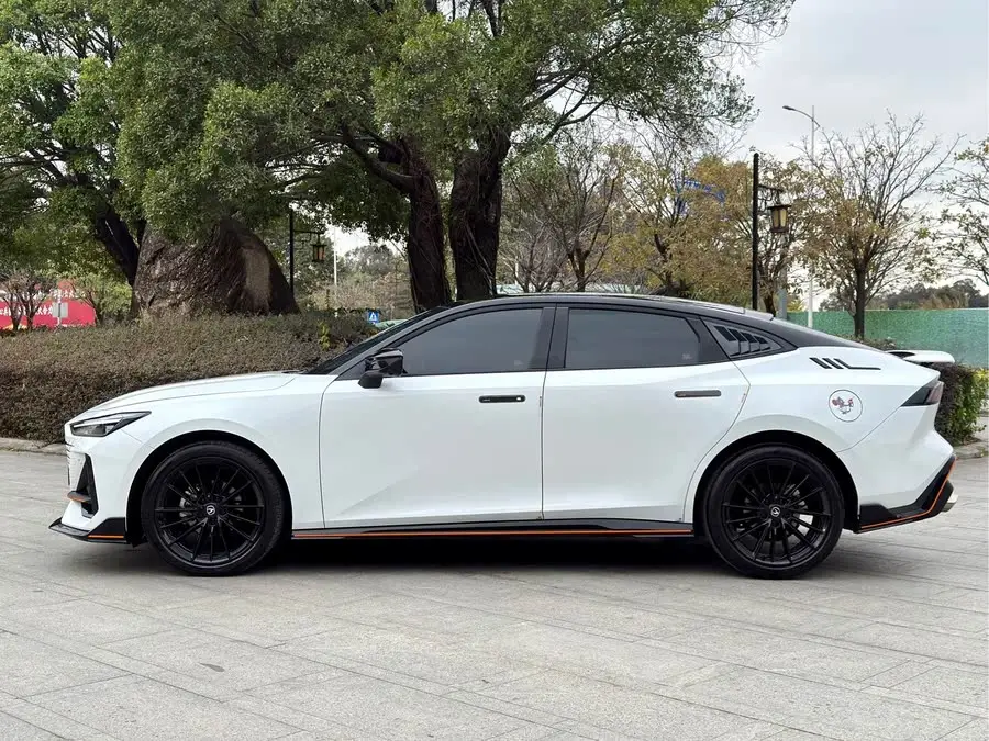 Changan UNI-V 2023 1.5T Sport Version