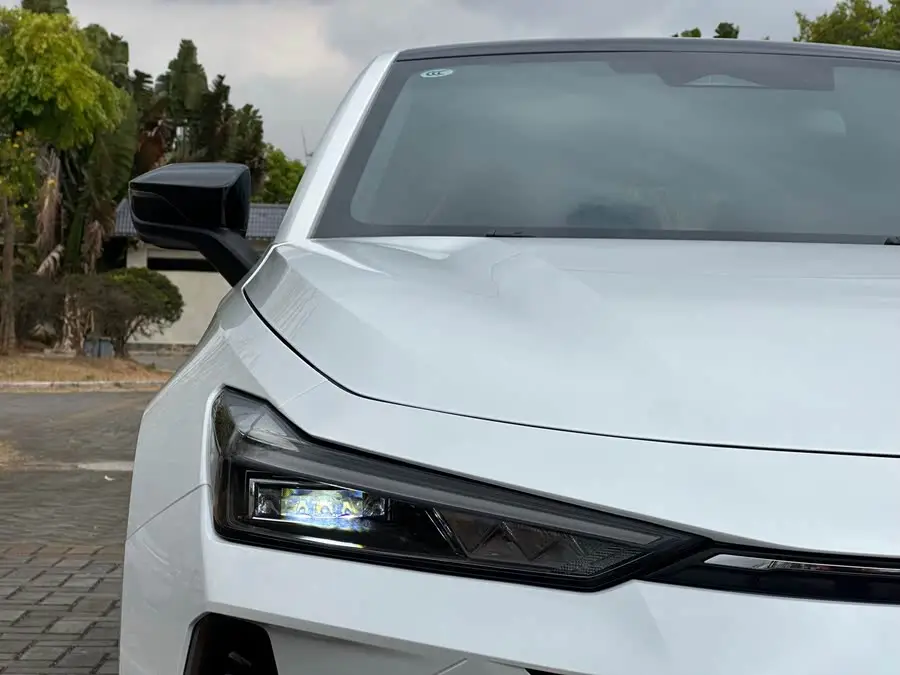 شانجان UNI-V 2024 1.5T النسخة الرياضية الفاخرة