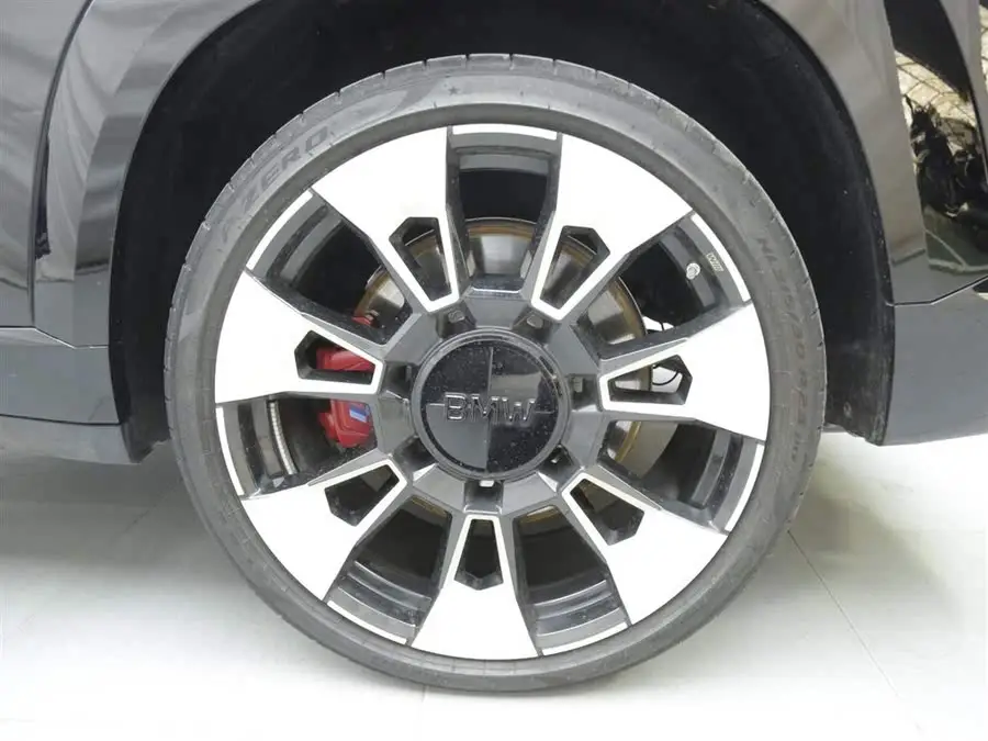 BMW XM 2023 Base Model