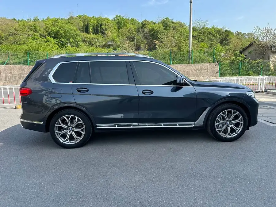 بي إم دبليو X7 2021 xDrive40i حزمة فاخرة