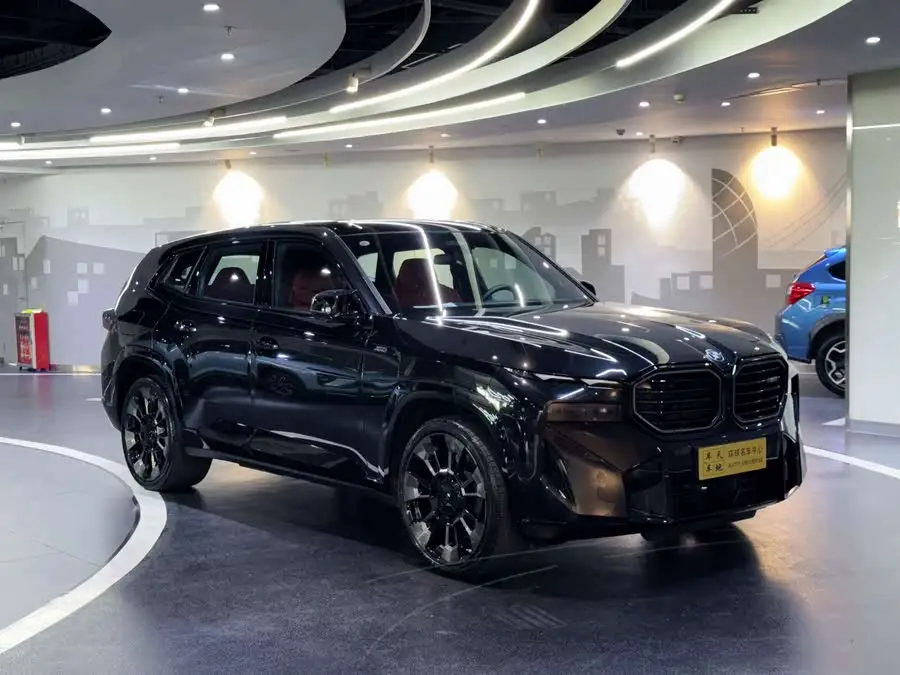 بي إم دبليو XM 2023 50e