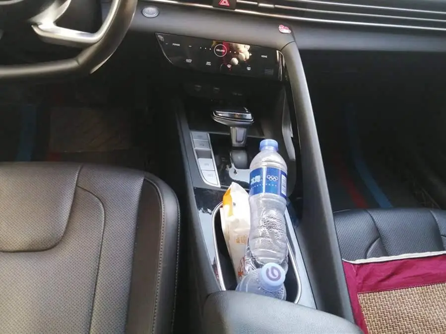 إيلانتر 2022 1.5 لتر CVT LUX المتميز