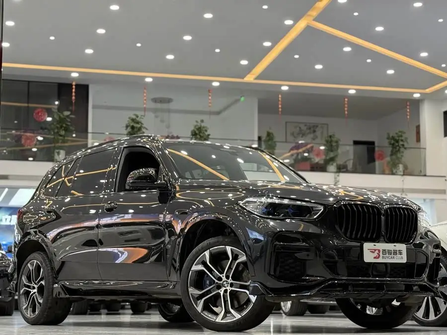 بي إم دبليو X5 2022 xDrive 40Li حزمة M الرياضية الفاخرة